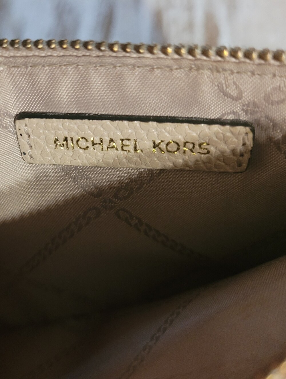 Michael Kors Cream/tan Leather Zip Card Pouch with Key Ring - Picture 2 of 6